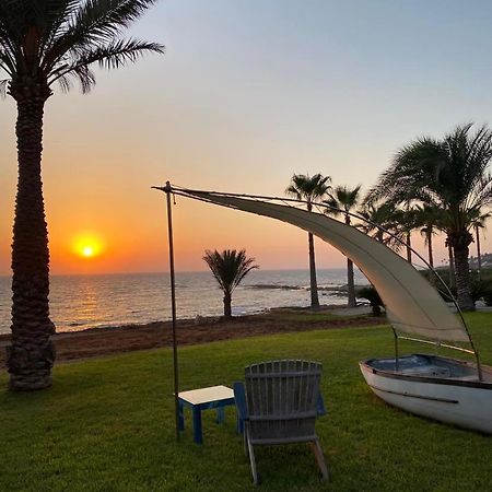 Kymmates Beach Front Villas Paphos 外观 照片