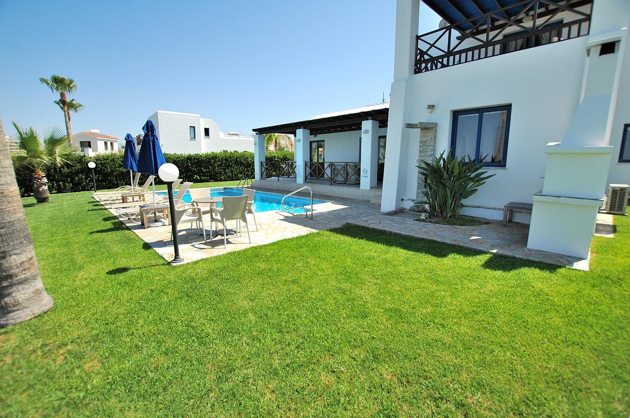 Kymmates Beach Front Villas Paphos 外观 照片