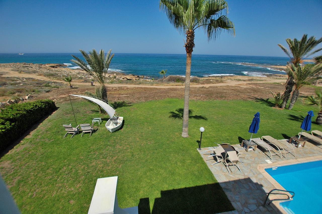 Kymmates Beach Front Villas Paphos 外观 照片