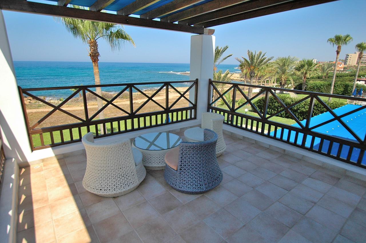Kymmates Beach Front Villas Paphos 外观 照片
